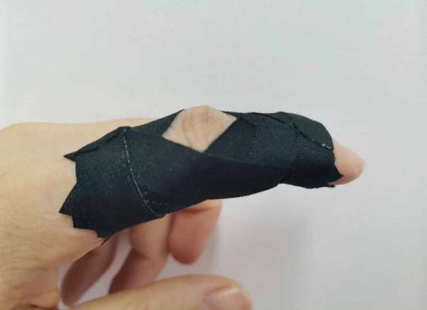 Black Finger Tape For BJJ 0.4Inch x 45 Feet 6-Count - Image 4